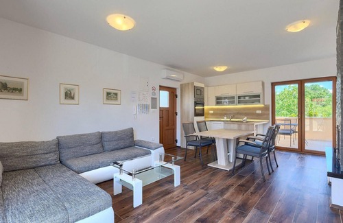 Segotici House | Beautiful home in Marcana