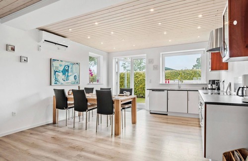 Vejlby Fed House | Beautiful home in Middelfart with WiFi