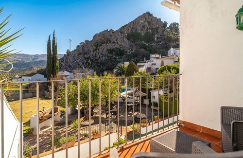 Montejaque House | Beautiful home in Montejaque with WiFi