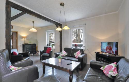 Neustadt/Harz House | Beautiful Home In Osterode With Kitchen