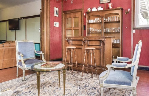 Poperinge House | Beautiful home in Poperinge with sauna