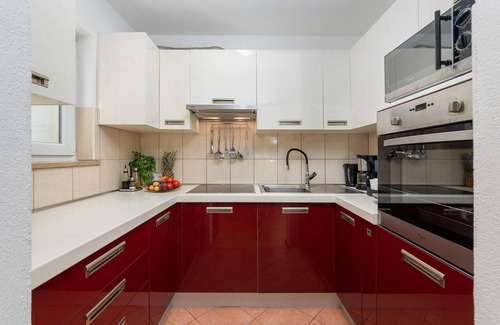 Musalez House | Beautiful home in Porec with WiFi
