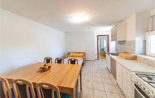 Labin House | Beautiful Home In Prgomet
