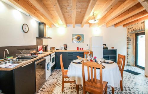 Rochessauve House | Beautiful Home In Rochessauve With Wifi