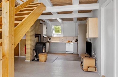 Spodsbjerg House | Beautiful home in Rudkøbing with WiFi
