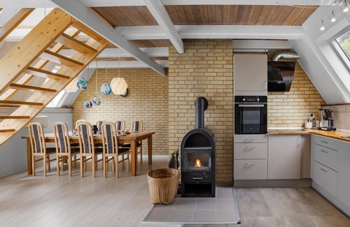 Spodsbjerg House | Beautiful home in Rudkøbing with WiFi