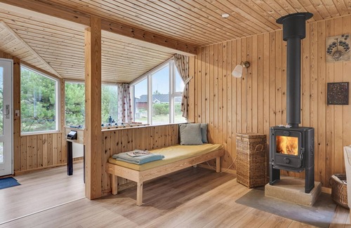 Nordost House | Beautiful home in Sæby with WiFi