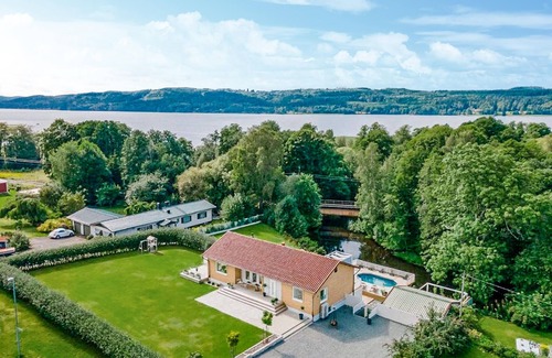 Sparsor House | Beautiful home in Sparsör