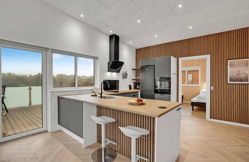 Lihme House | Beautiful home in Spøttrup with WiFi