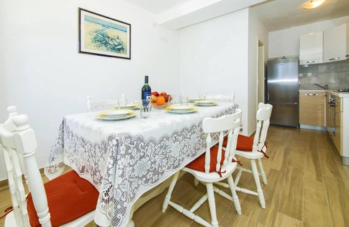 Stanici House | Beautiful home in Stanici with WiFi