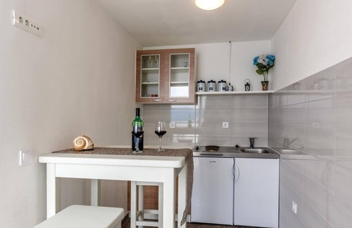 Stanici House | Beautiful home in Stanici with WiFi