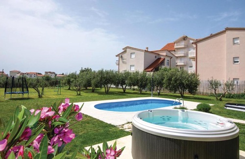 Stobrec House | Beautiful Home In Stobrec With 4 Bedrooms, Jacuzzi And Wifi
