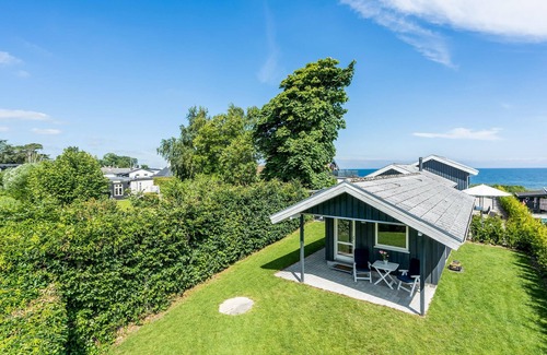 Strøby Ladeplads House | Beautiful home in Strøby with WiFi