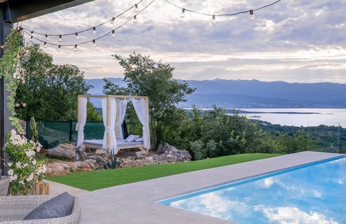 Dobrinj House | Beautiful home in Suzan