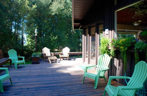 Cleone House | Beautiful Home in the Heart of the Majestic Redwoods. Secluded on 10 acres.