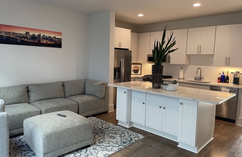 Hillsboro Village Condo | Beautiful Home in the Middle of Vanderbilt, Belmont & Music Row