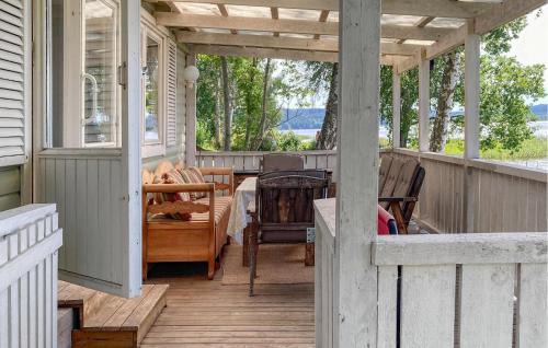 Tranas House | Beautiful Home In Tranås With Lake View