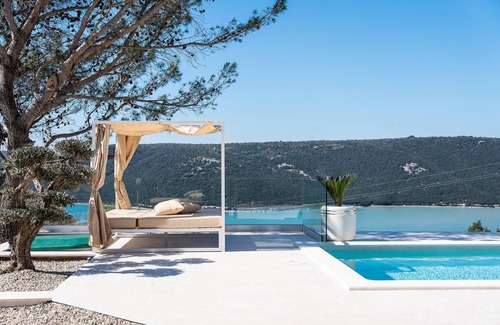 Trget House | Beautiful home in Trget
