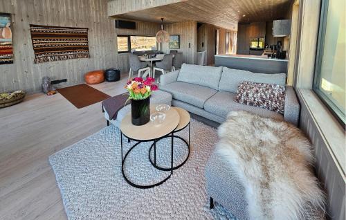Hjartdal House | Beautiful Home In Tuddal With Wifi