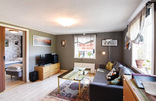 Vase House | Beautiful home in Väse with kitchen