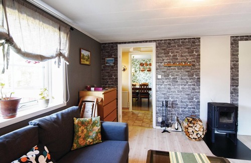 Vase House | Beautiful home in Väse with kitchen