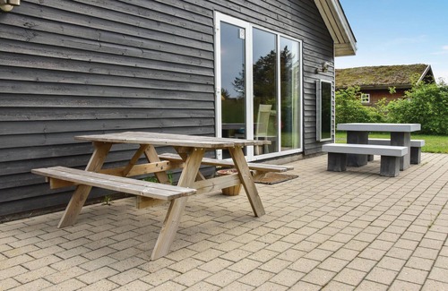Thorsminde House | Beautiful home in Vemb with WiFi