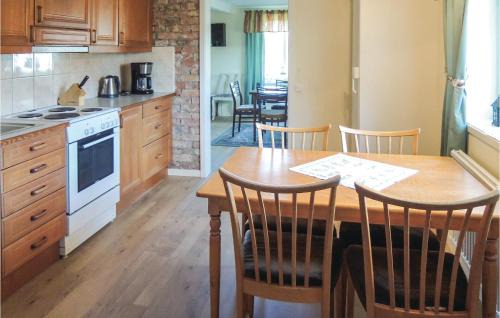 Falkenberg Municipality House | Beautiful Home In Vessigebro With Sauna
