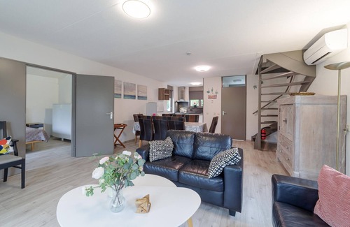 Wemeldinge House | Beautiful home in Wemeldinge with WiFi