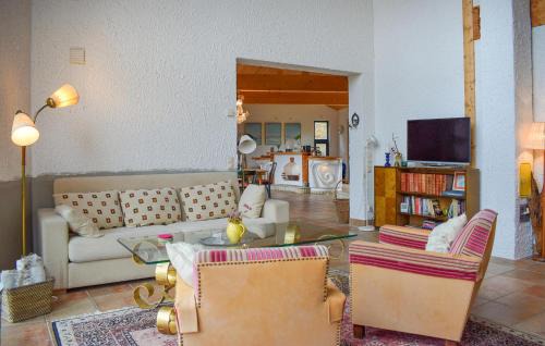Nybrostrand House | Beautiful Home In Ystad With Wifi