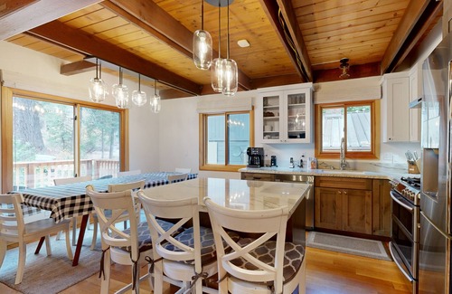 Sunnyside House | Beautiful home located on the West Shore of Lake Tahoe with game room & deck