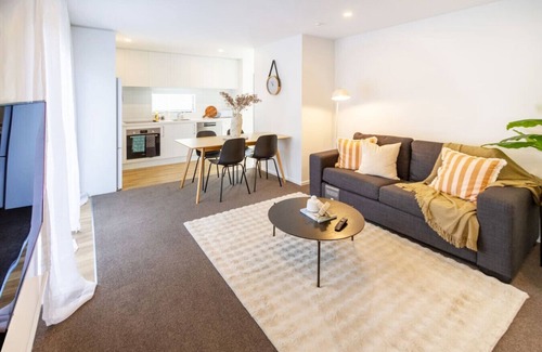 Christchurch House | Beautiful home Near CBD Pet Friendly with Carpark