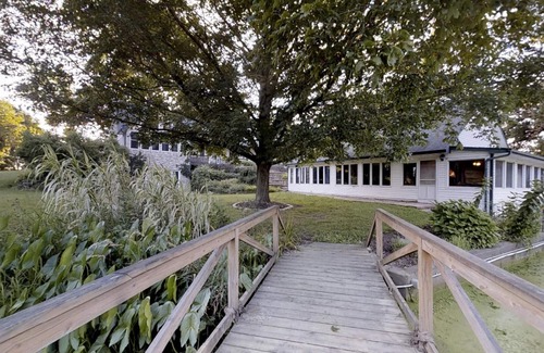Cedar Lake House | Beautiful Home Oasis