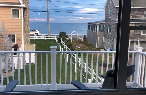 York Beach House | Beautiful home on long sands beach .