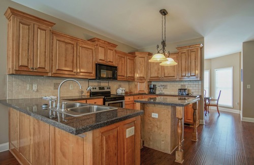 White Plains House | Beautiful home overlooking a pond!