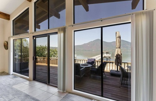 Clearlake House | Beautiful home with spectacular lake and mountain views!