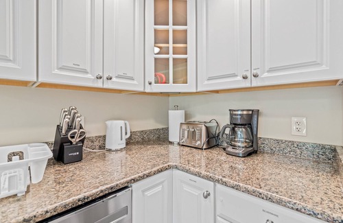Elon College House | Beautiful Home Walking Distance to Elon University