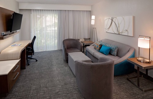 Survey Creek Hotel | Beautiful hotel in Ft Lauderdale