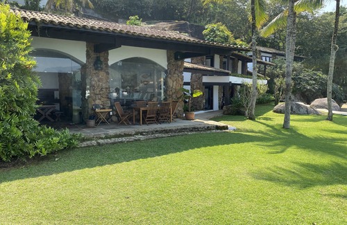 Portogalo House | Beautiful House 5 Suites by the beach in Portogalo