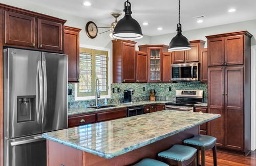 Little Torch Key House | Beautiful House on Canal - minutes to the Atlantic, no bridges