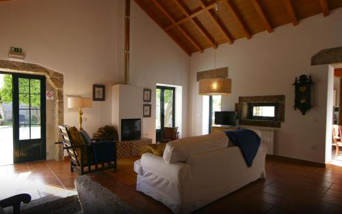 Gouveia House | Beautiful house and garden at Serra da Estrela, perfect for groups and families