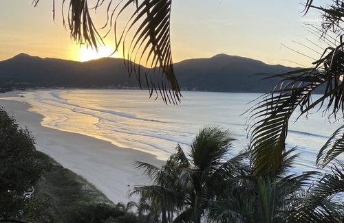 Acores House | Beautiful house, in an incredible location, with swimming pool and panoramic views.