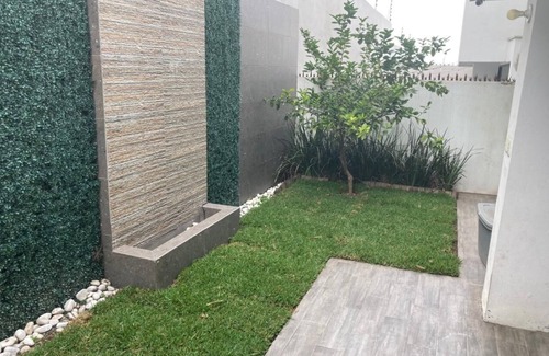 Monterrey House | Beautiful house - Close to shopping centers and entertaining