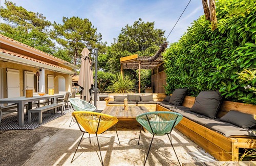 Lacanau House | beautiful house for 10 people with spa and equipped exterior, 2 steps from the lake (swimming)