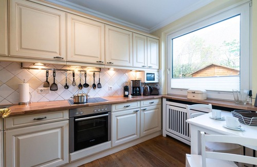 Westerland House | Beautiful house for 6 pers. with terrace, parking space, WLAN. Pets allowed.