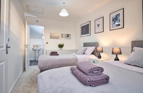 Peterborough House | BEAUTIFUL HOUSE in a QUIET LOCATION