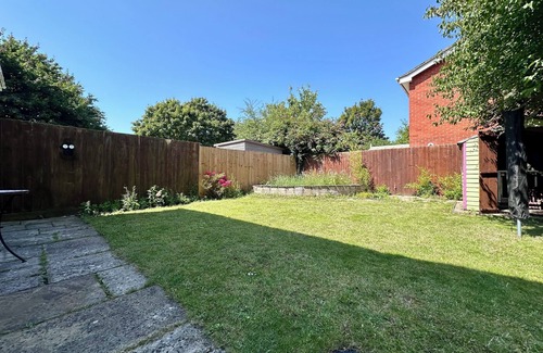 Cherry Hinton House | Beautiful House in Cambridge, Free Parking, No Sofabeds, Sleeps 6