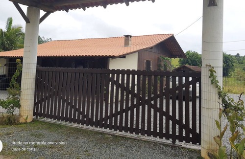 Picarras House | Beautiful house in place. It is 6 kilometers to Piçarras Beach.