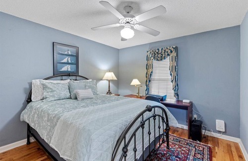 Tallahassee House | Beautiful House in Welcoming Tallahassee with a private Pool