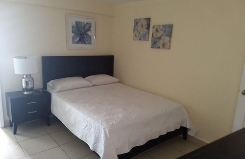 Tijuana House | Beautiful House on 2nd Floor (Close to the airport!)