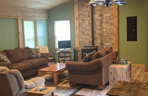 Eckerman House | Beautiful house on the Paradise Eckerman boarder.